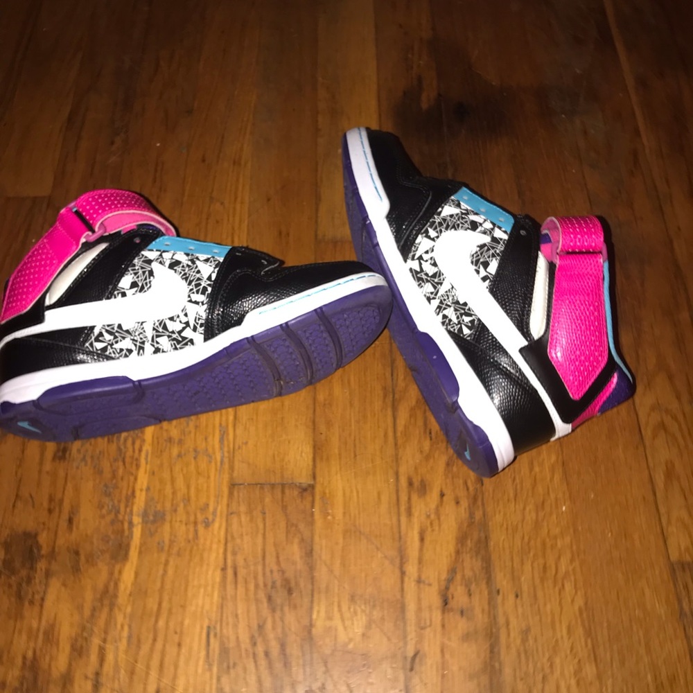 Nike shoes